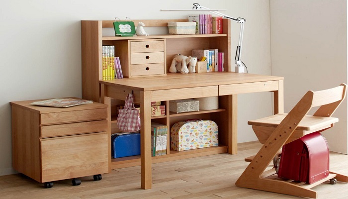 Các mẫu bàn học cho bé mà phụ huynh nên mua nhất 2022