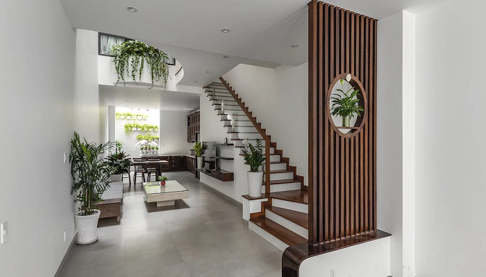 Vách ngăn cầu thang bằng gỗ được sử dụng phổ biến hiện nay 